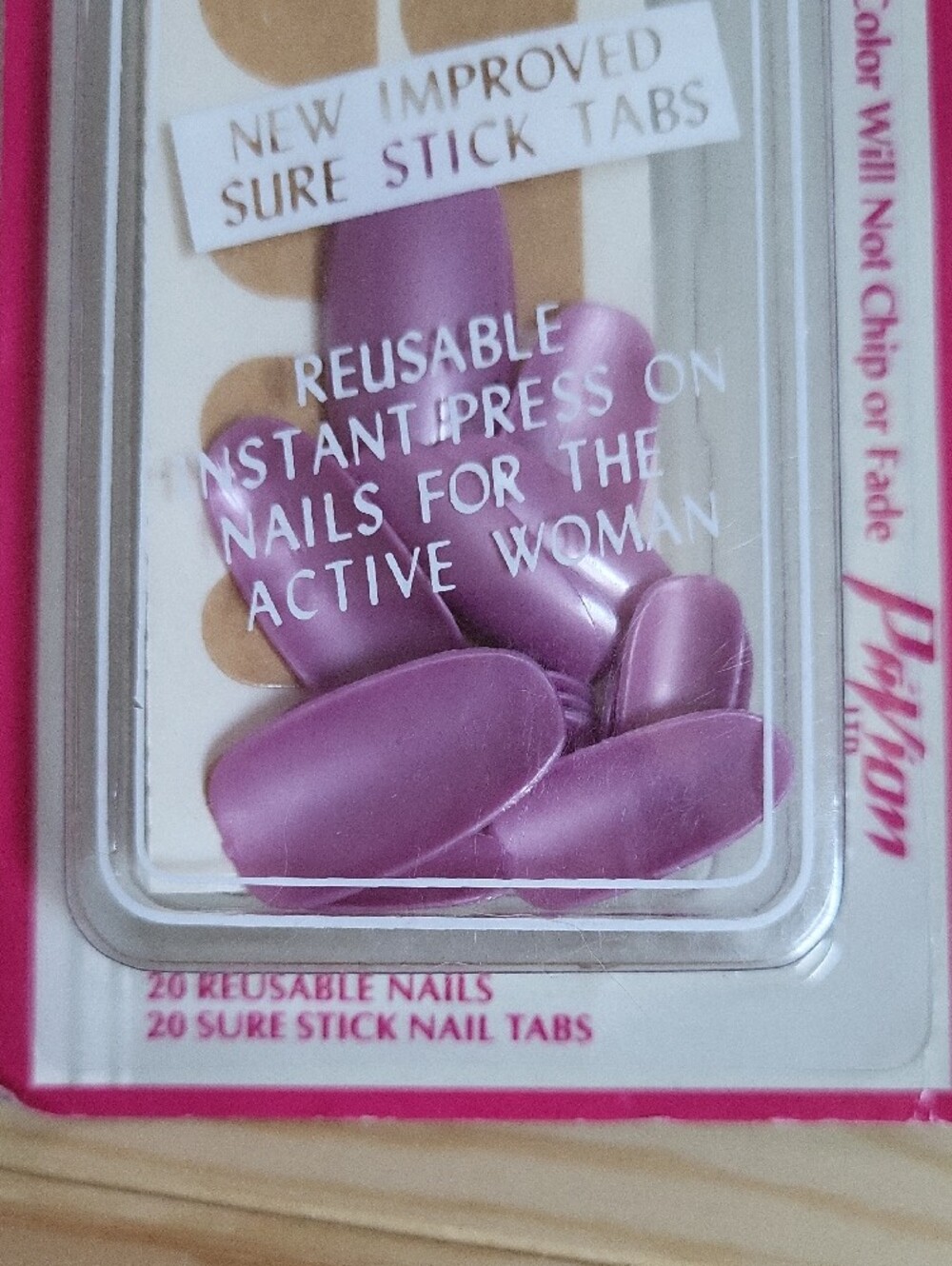 Wet N Wild Pink Press-On Nail Set - 80's Natural Design - Picture 4 of 8